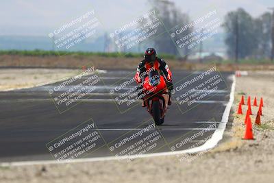 media/Jun-07-2025-TrackDaz (Sat) [[4413525952]]/B Group/220pm (Turn 9)/